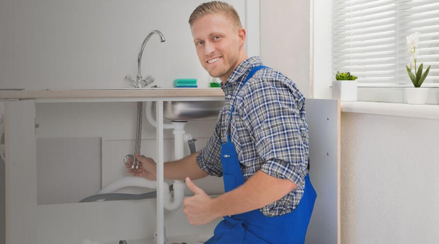 Local tankless water heater installation in Buckner, IL